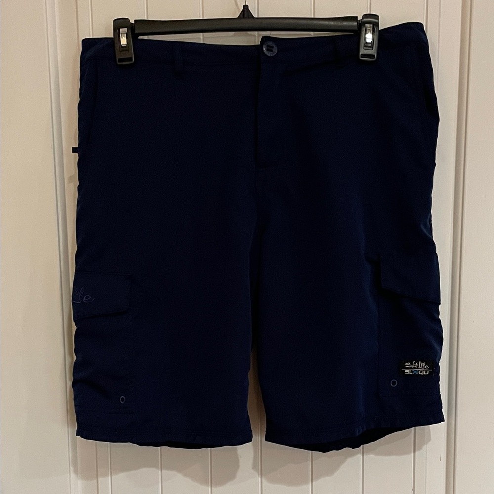 Salt Life Dark Blue Men's Cargo Shorts size 34 EUC
